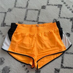 Nike Women's Size M Vibrant Orange Athletic Shorts